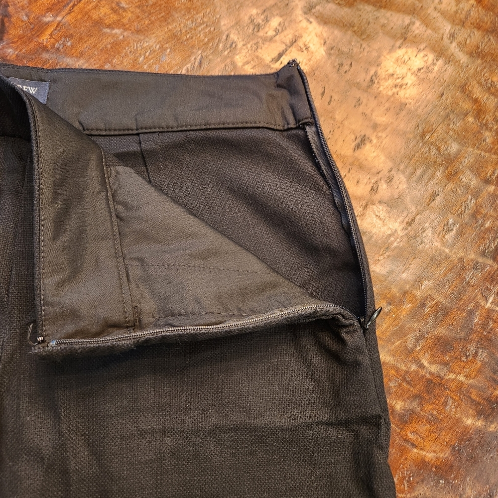 J. Crew Size 8 Black Casual Preppy Pockets 5” Inseam Everyday Shorts - Picture 3 of 9